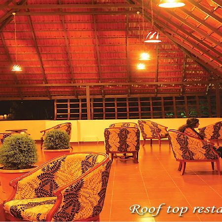 Grand Thekkady Kumily Exterior foto