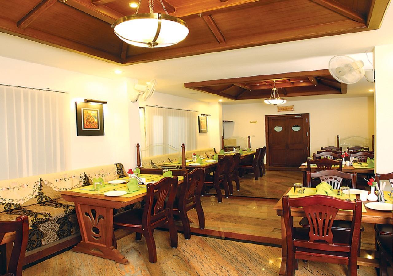 Grand Thekkady Kumily Exterior foto